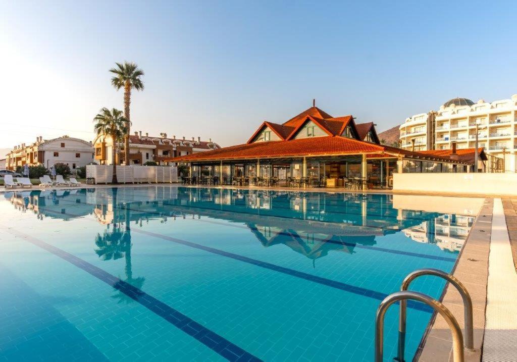 Club Pineta Hotel Marmaris Buitenkant foto